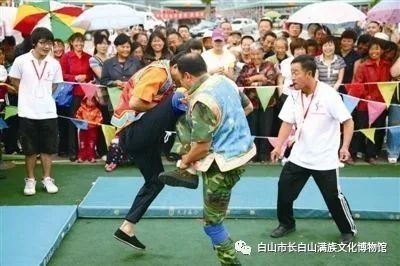 德卢卡家族游戏安卓0.61 